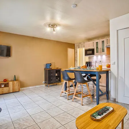 - Wifi & Jardin - A 200m Apartment
